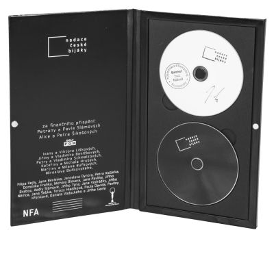 Ostře sledované vlaky - Dřevěná krabička s 1x Blu-Ray + 1x DVD